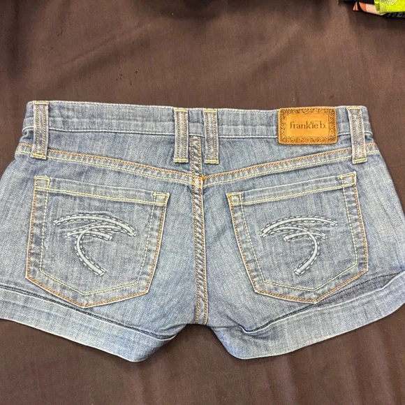 Frankie B. Jean Micro Shorts Size 4 - Picture 3 of 5